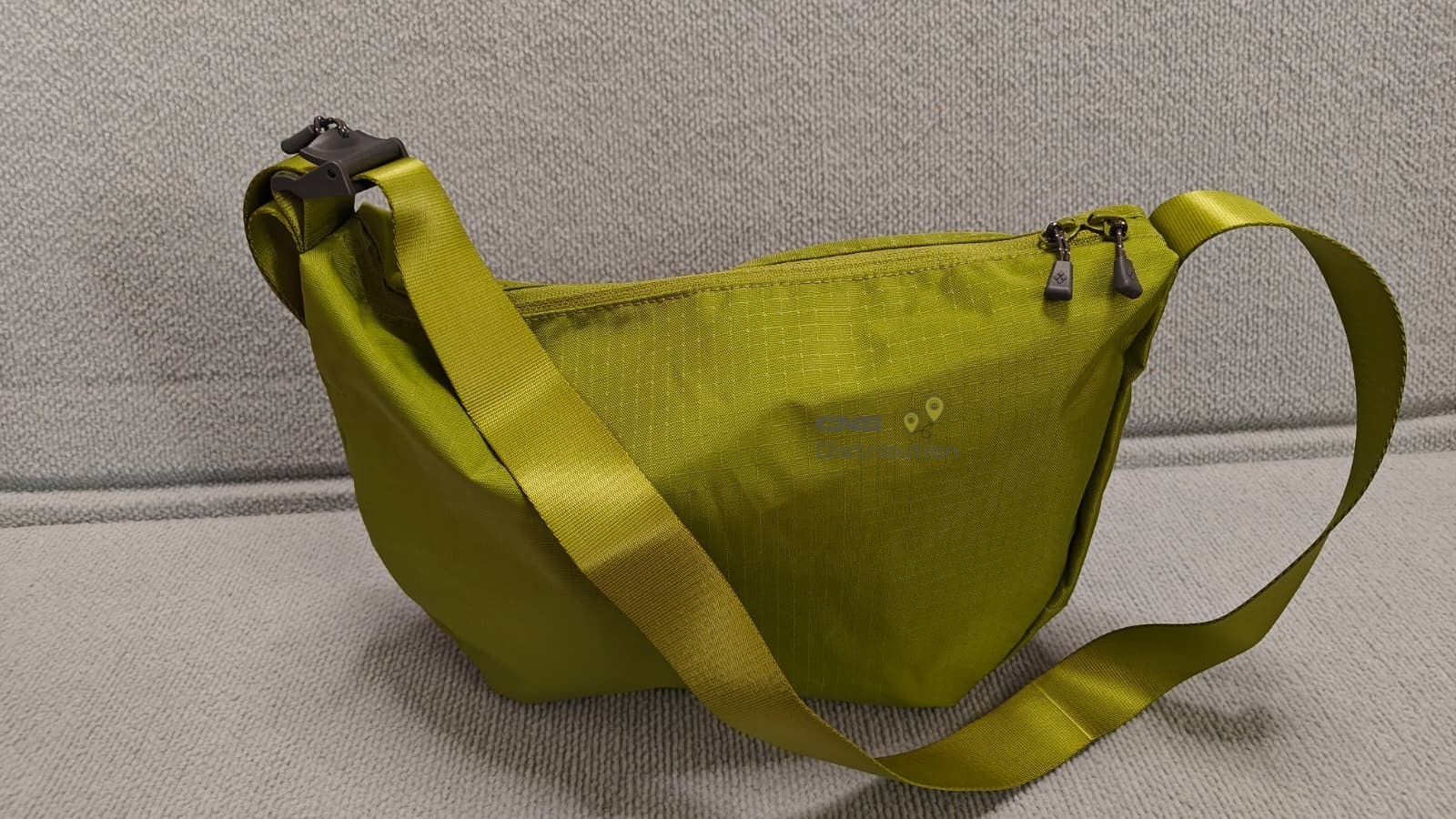 Montbell Lightweight Shoulder Bag Small NEW US STOCK & SHIP (SEE PIX 4 CLR) MB8