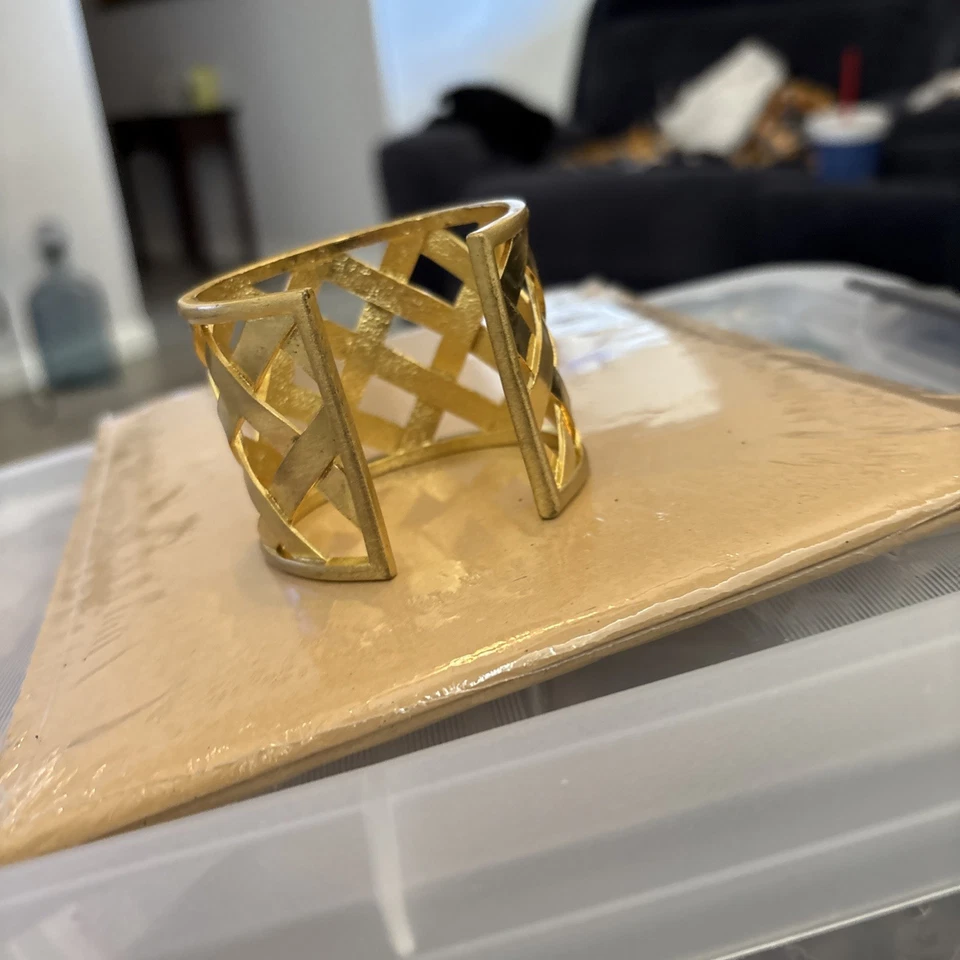 Pulsera Kenneth Jay Lane celosía tono dorado Foto 4 de 4