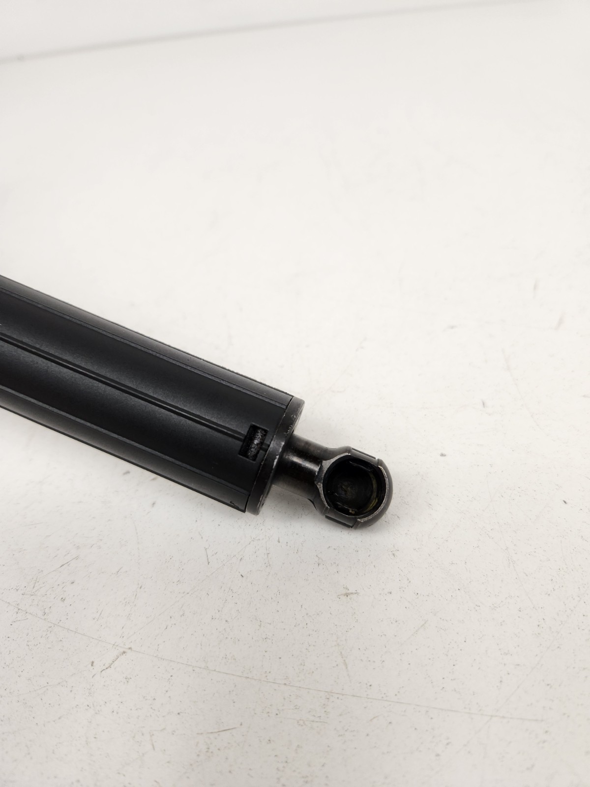 McLaren MP4-12C 2012-2014 Strut assembly