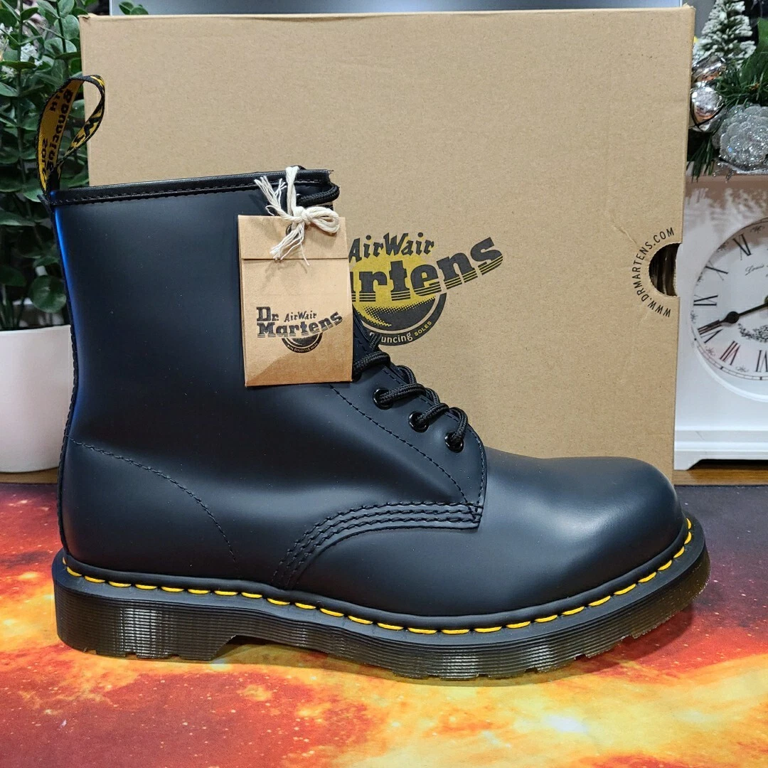 NEW IN BOX Dr Martens 1460 Navy Smooth Leather Lace Up Ankle
