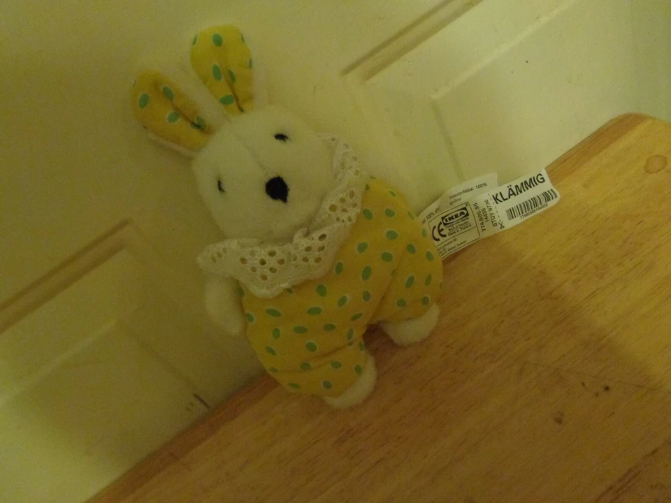 IKEA KLAMMIG BEBÉ CONEJITO DE PASCUA CONEJO AMARILLO VERDE LOVEY PELUCHE MUÑECA FIGURA JUGUETE Foto 4 de 4