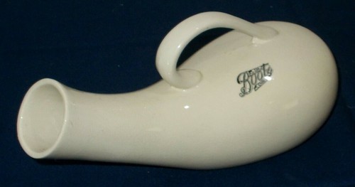 EARLY BOOTS THE CHEMIST MEDICAL POTTERY BOTTLE IN GOOD CLEAN CONDITION - Picture 2 of 4