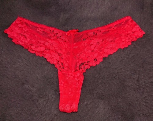 H&M Damen Tanga/ Unterwäsche/ Spitze/ String/ Größe 32 /34, rot mit schleife