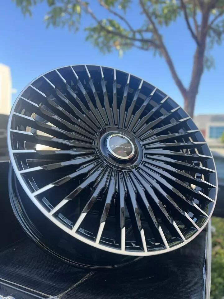 22'' Giovanna Tulum Black Machine Wheels S580 Bentley Flying Spur Continental GT
