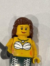 Lego Female MERMAID MINIFIG - Brick Beard Pirate Ship Girl Minifigure 6243 sword