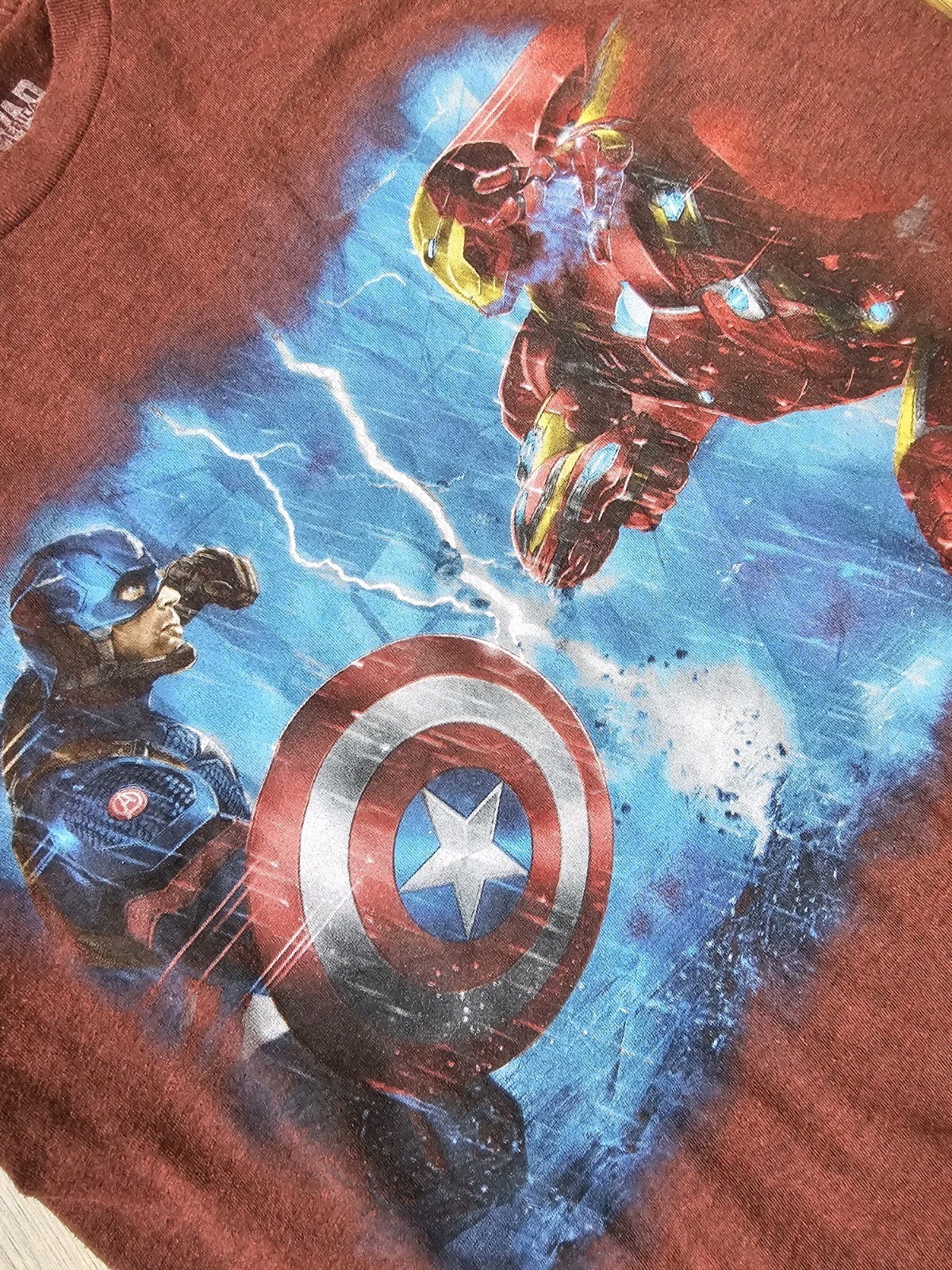 Marvel Captain America Civil War Iron Man Graphic T Shirt Burgundy Size Small image 4