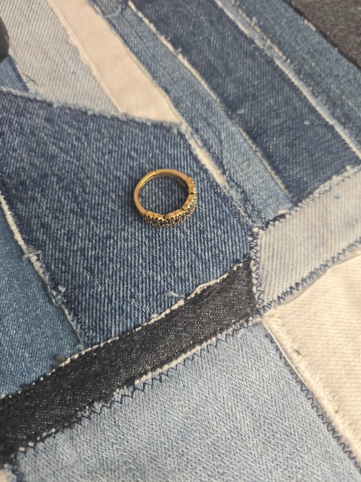 Anillo de diseñador de oro ajustable - Anillo de oro de bisutería de diseñador  Foto 4 de 4