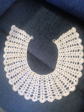 VTG Women s White 4 Wide Crochet Round Button collar Handmade 16" neck EUC
