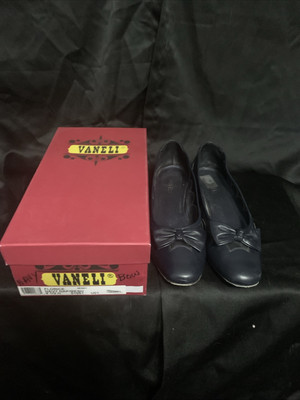 Vaneli Florine Navy Nap/mesh Womens Shoes 9.5