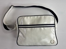 Fred Perry L2161 Classic Messenger Bag White PVC Flight Shoulder Bag Retro VGC