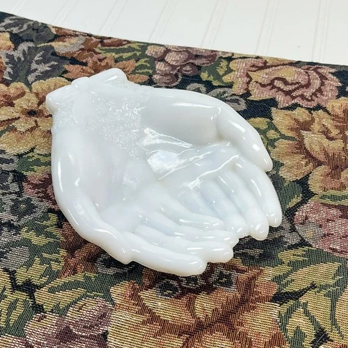 Vintage Westmoreland White Milk Glass Open Hands Dish with Grapes and Leaves USA