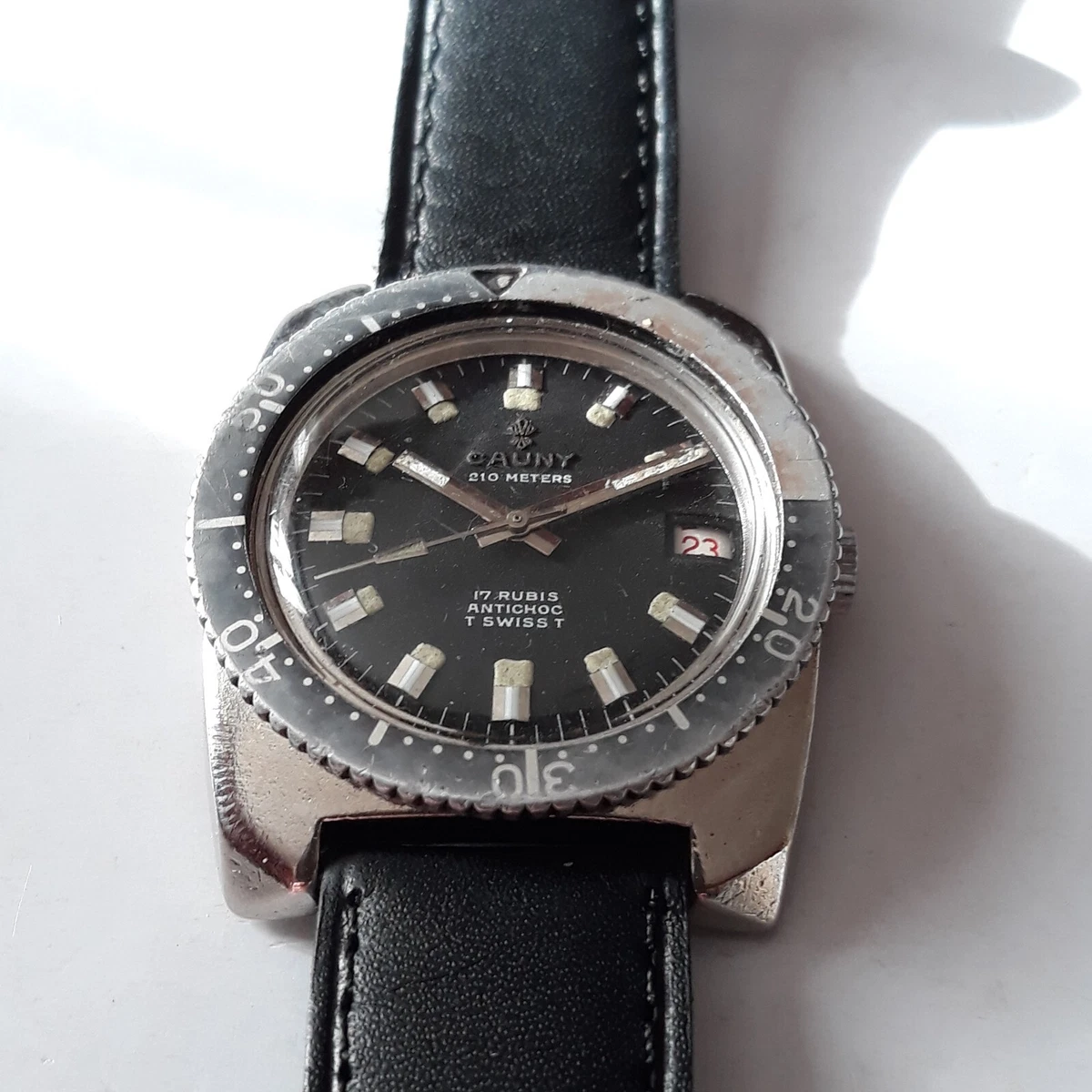 Montre cauny sale