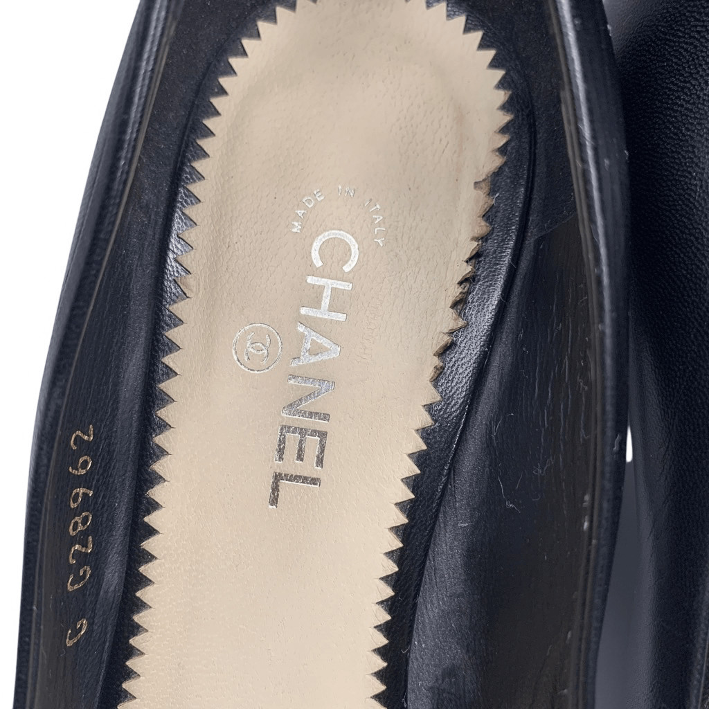 Chanel Interlocking CC Logo Black Leather Pumps EU 37 US 6-6.5 Pearl High Heels thumbnail 4