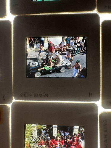 35 Ektachrome 1981 Caribbean Carnival parade Snapshot photographs Vintage Lot - Picture 5 of 8