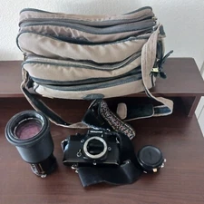 Nikon Nikkormat EL - Vivitar 70-210 lens - converter & bag
