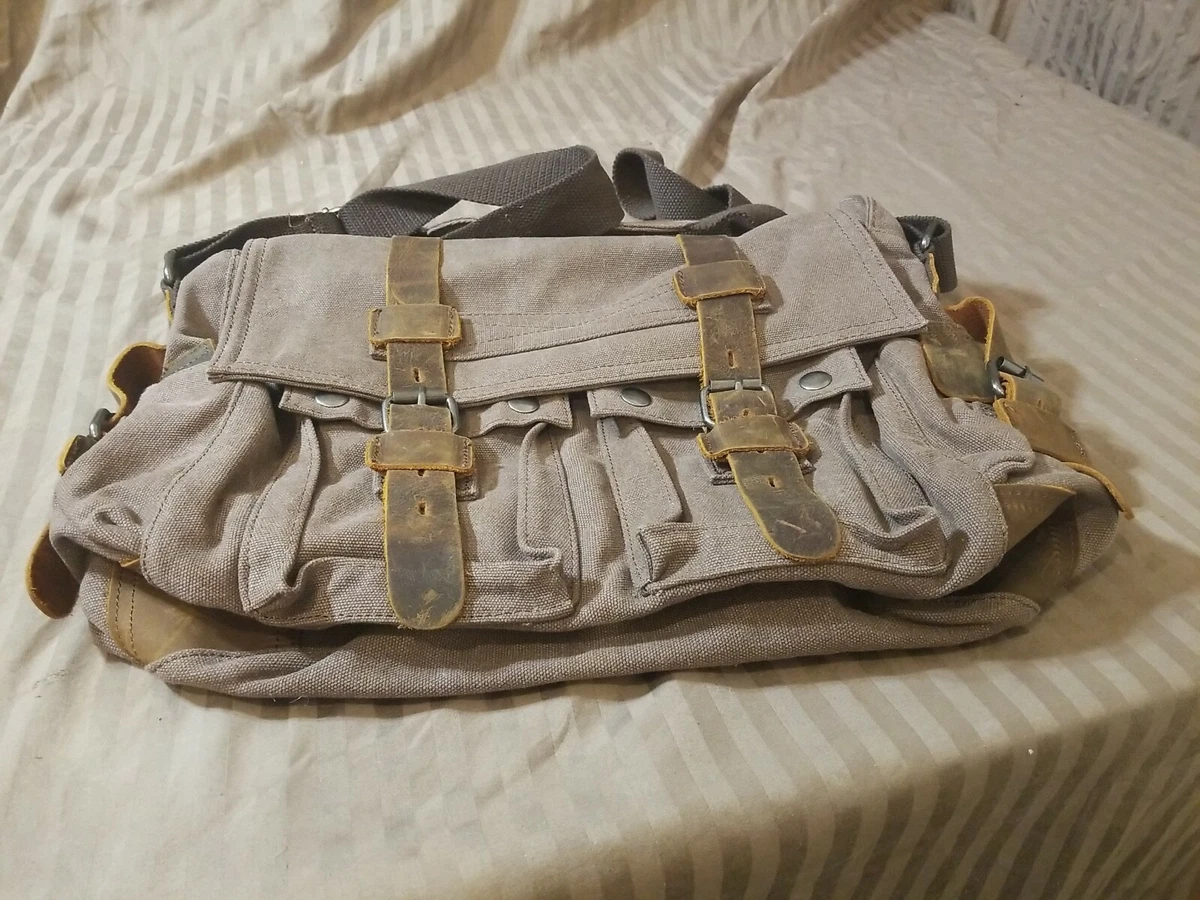 Guang Tong Brown Messenger Bag