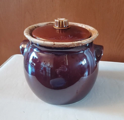 Vintage Hull Pottery Brown Drip Bean Pot Crock With Lid Oven Proof USA 2Qt