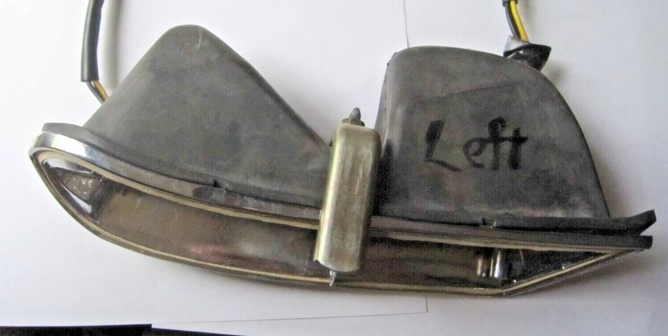 FIAT 124 SPIDER 1967-74 LEFT FRONT CARELLO TURN LENS  HOUSING  - Imagen 2 de 4