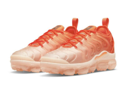 size 8.5 vapormax plus women's