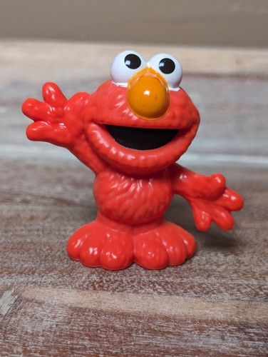 2010 Sesame Street Workshop Elmo 2.75" Playset Figure Hasbro