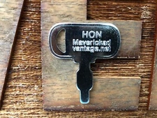 1 key for Honda Generator and Small Engine Ignition 35111-880-013