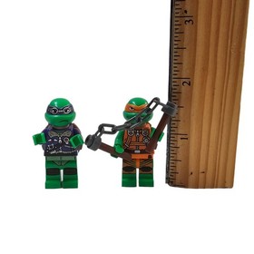 LEGO Teenage Mutant Ninja Turtles Donatello Michelangelo Minifigures TMNT 79120