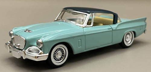 Solido 1:43 Studebaker Silver Hawk - Green/Blue