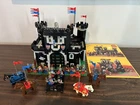 LEGOLAND vintage (6085) BLACK MONARCH CASTLE 100% complete w manual & minifigure