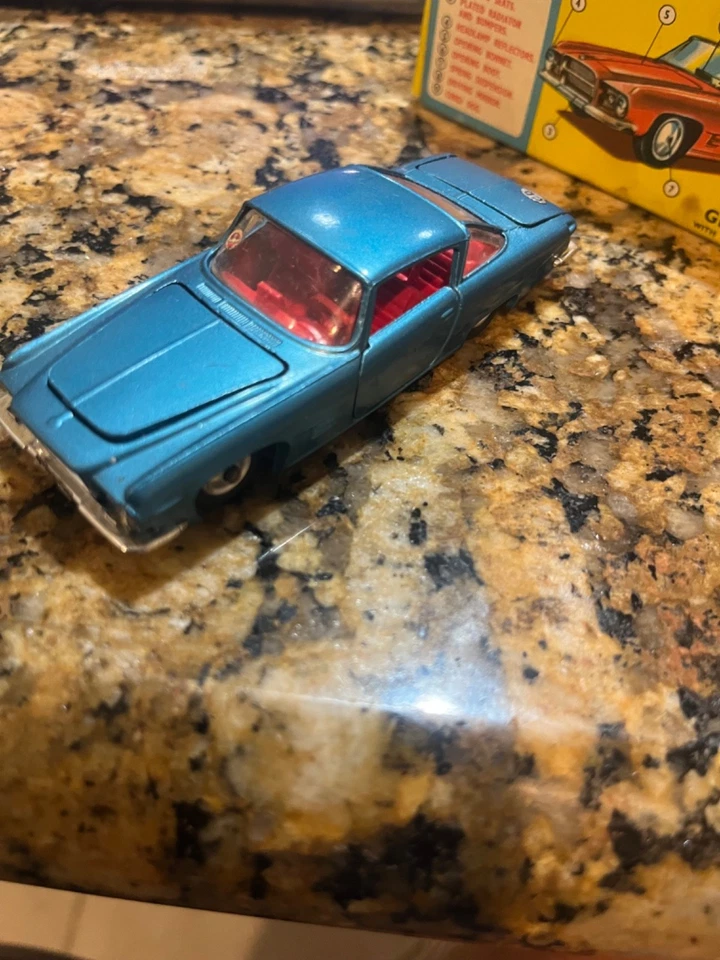 Corgi number 241 Ghia L6.4 - Image 4 of 4