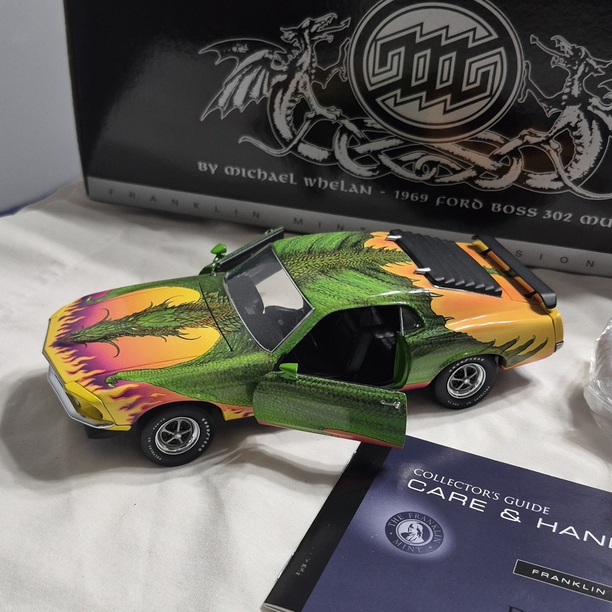 Franklin Mint 1:24 Dragon Power Ford Mustang Boss 302 Diecast Car