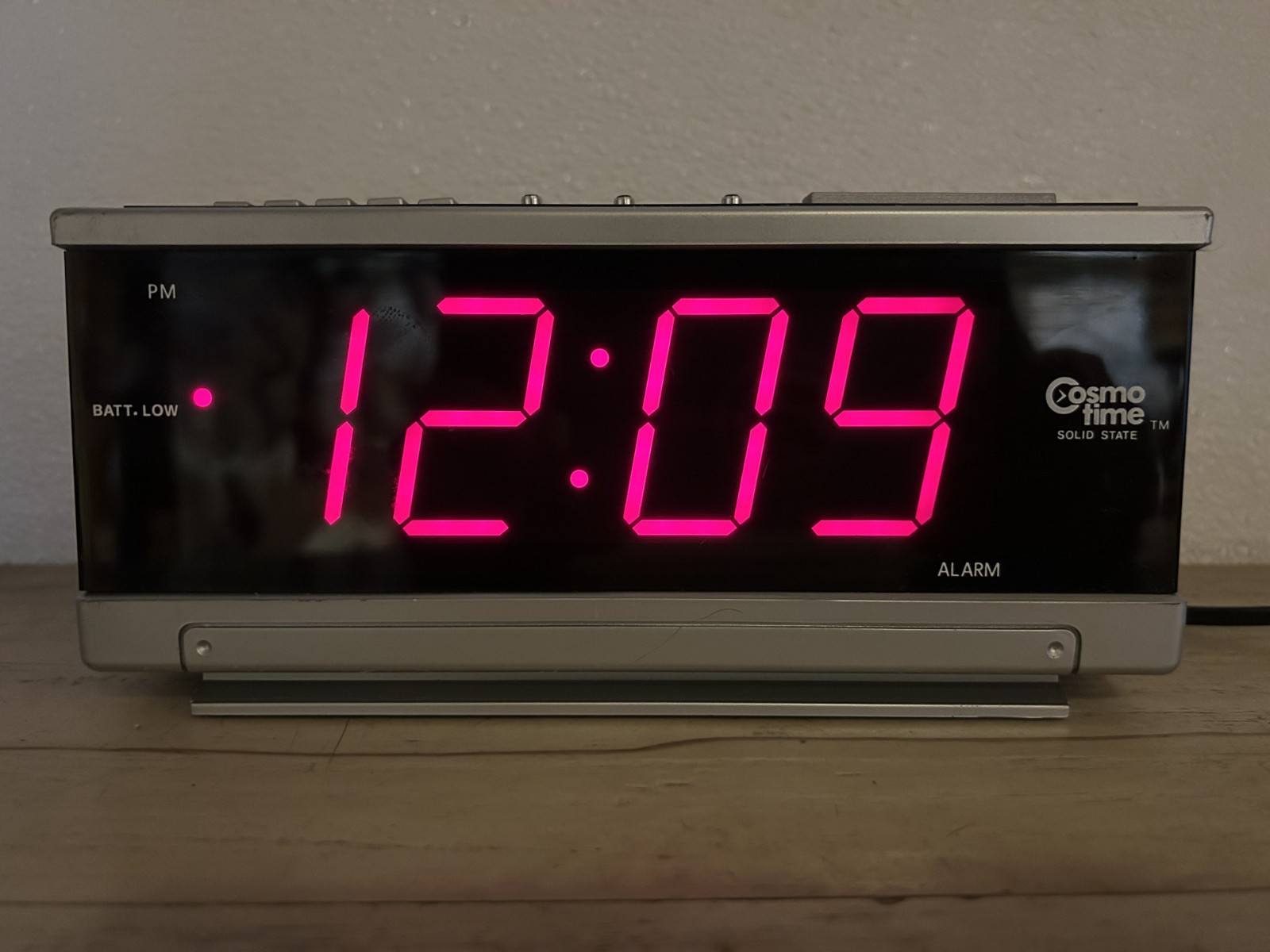 1980s Cosmo Time Solid State Electronic LED Digital Dual Alarm Clock E-803