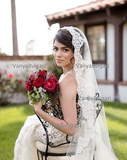 MANTILLA LACE VEIL FINGERTIP SPANISH WEDDING VEIL, CLASSIC BRIDAL VEIL IVORY
