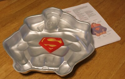 Wilton SUPER HEROES Batman/Superman CAKE PAN #2105-8507 (502-1212 ...