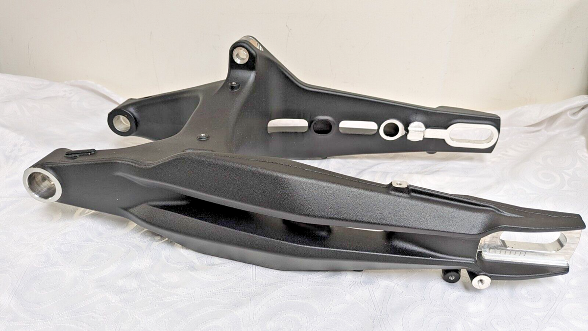 APRILIA - 2018-2020 Dorsoduro 900 Swing Arm - Black OEM