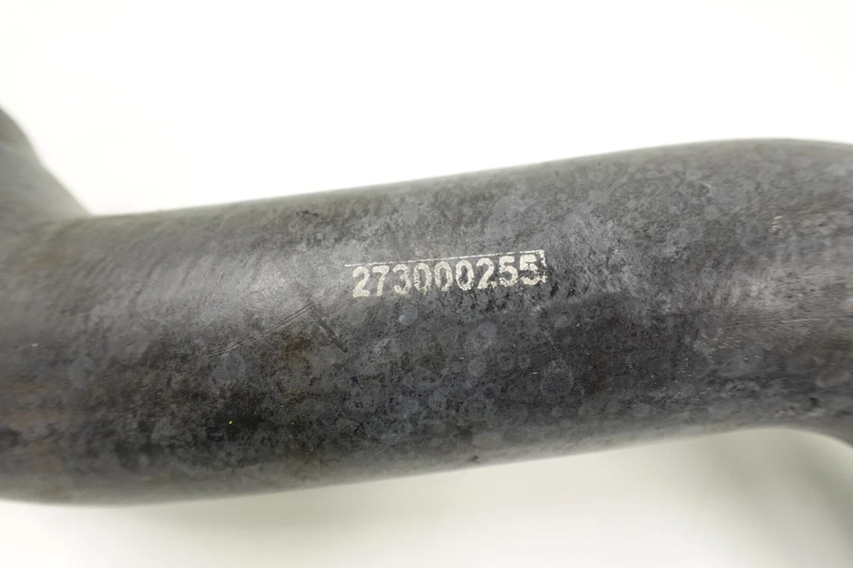 Manguera de salida intercooler Sea-Doo GTX LTD iS 260 2009-2015 OEM 273000300 273000405 Foto 2 de 4