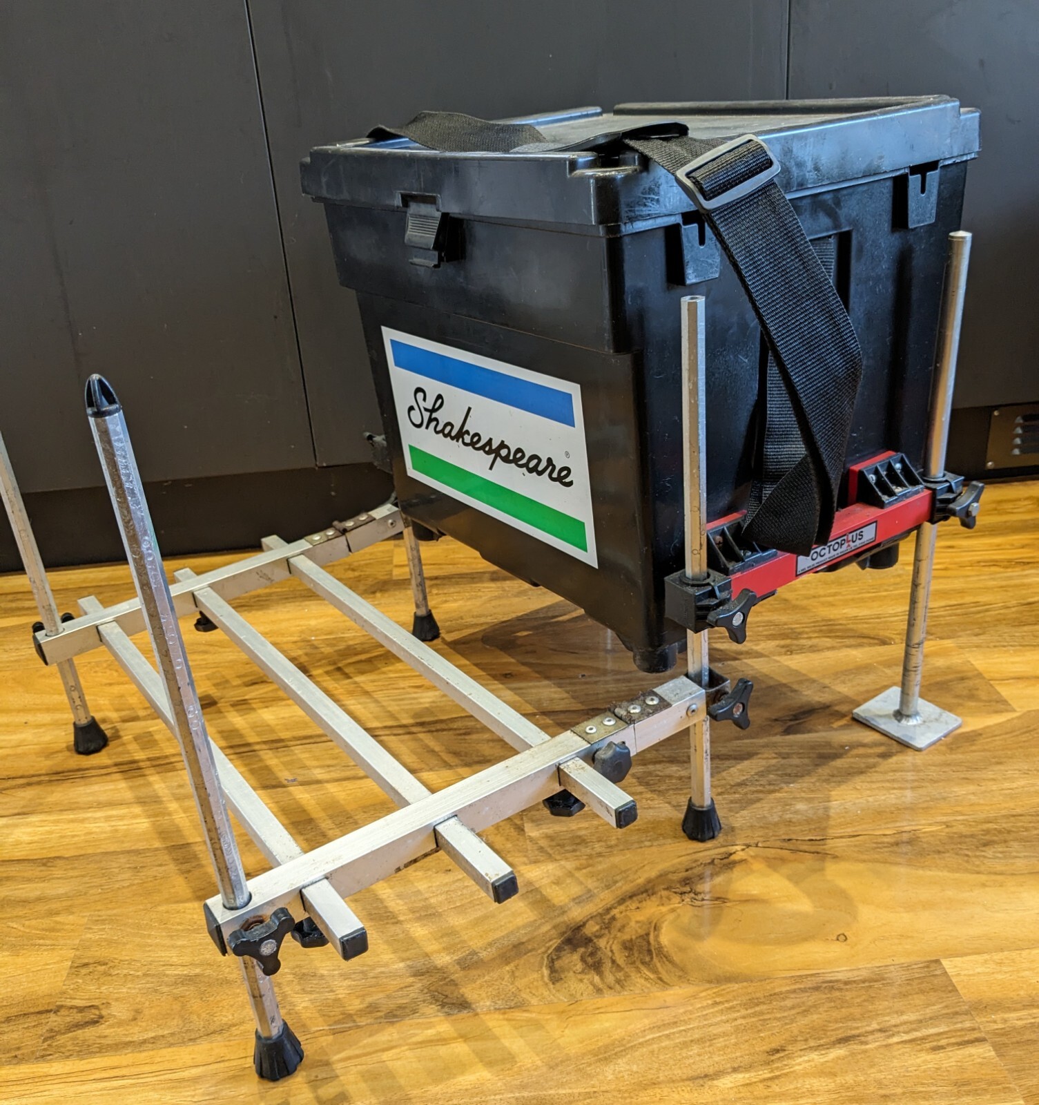 Shakespeare Fishing Seat Box With Octoplus Legs And Footplate eBay