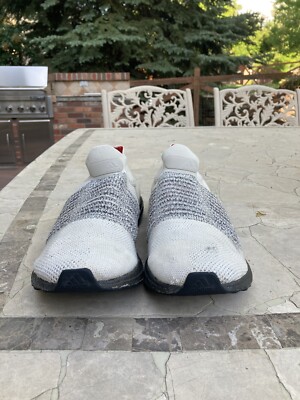 ultraboost laceless beige