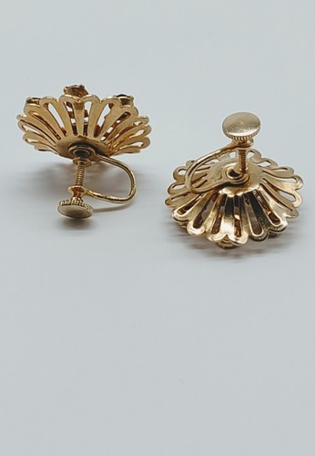 Pendientes atornillados vintage de diamantes de imitación en tono dorado de mediados de siglo - Imagen 5 de 8