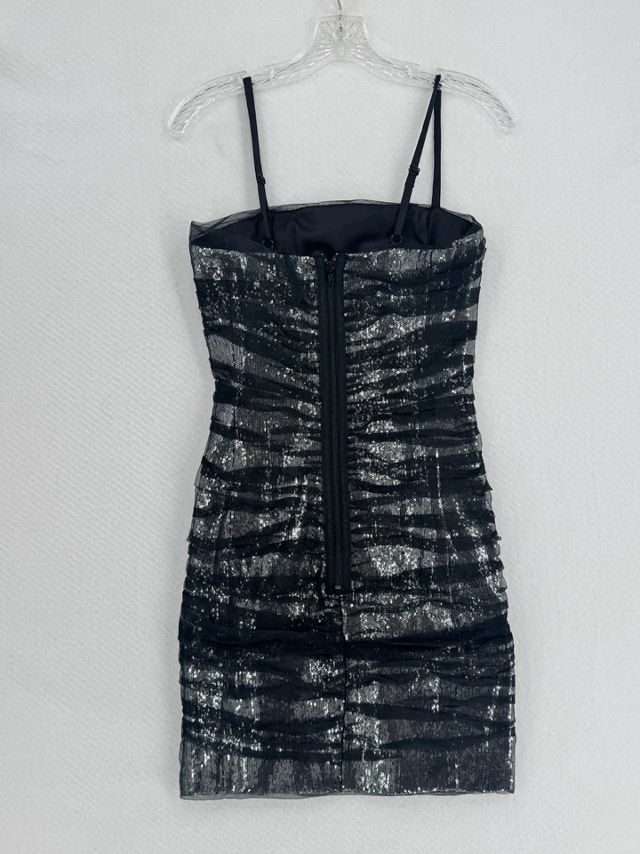 Julian Joyce 曼德勒黑色银色亮片薄纱绑带紧身连衣裙,尺寸 4 全新 — 第 2/4 张图片