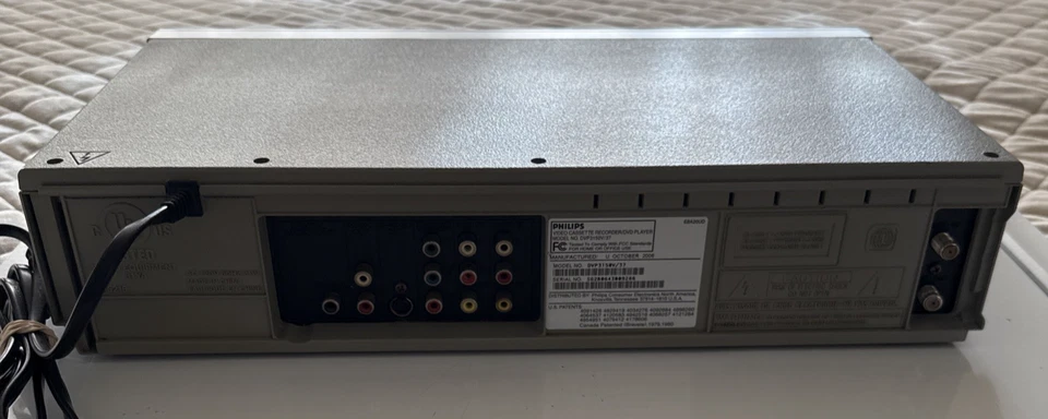 Philips DVP3150V DVD VCR Combo Player Tested And Working! Silver No Remote - Image 3 of 3