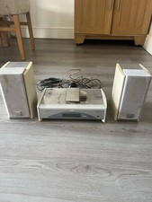 JVC FS-SD5R CD/radio with speakers With Remote - Tested Fully Working