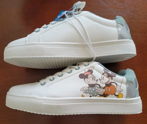 NEW IN BOX DISNEY MICKEY AND MINNIE MOUSE WOMEN SNEAKERS WHITE SIZE 7 SILVER