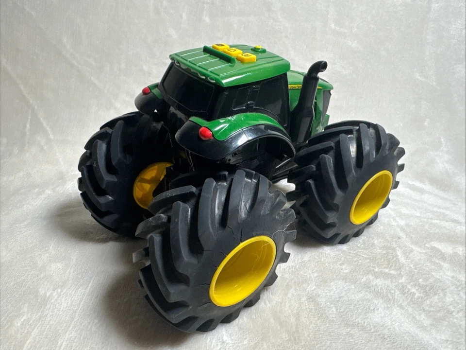 John Deere Monster Treads Tractor Lights & Sounds 2019 TOMY Test Working - Image 4 of 4