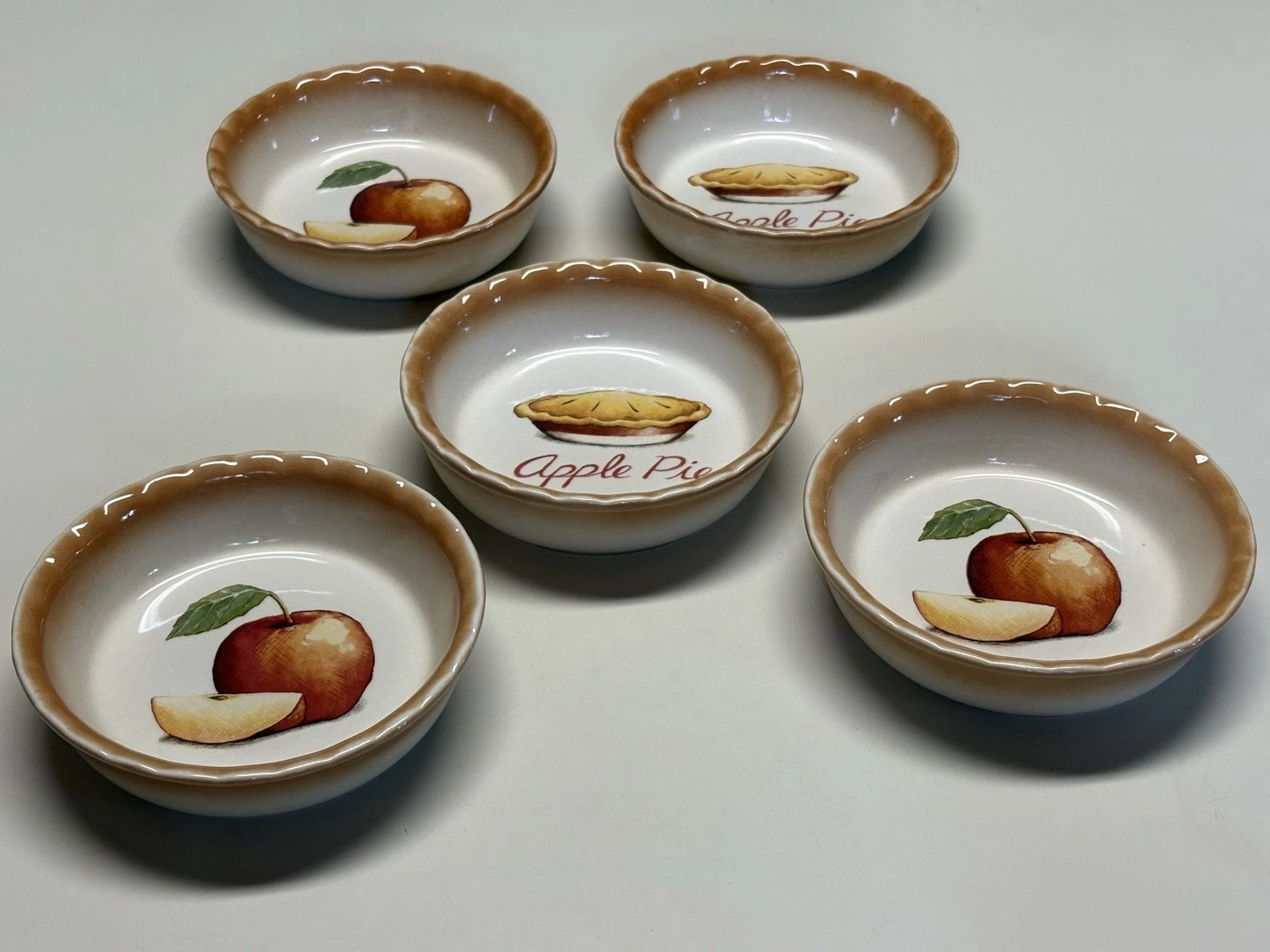 5 Nantucket 5.5” Mini Pie Plates/Bowls Sliced Apple Design,2 Bonus Apple Pie EUC