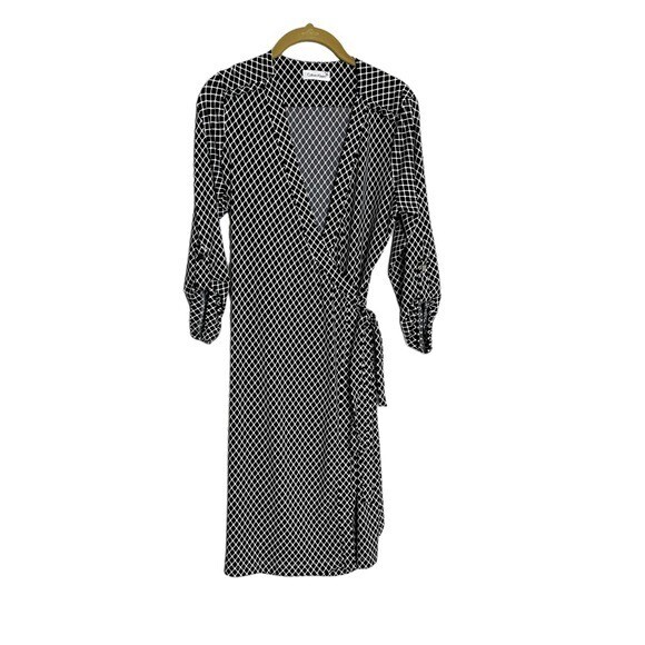 calvin klein black and white long dress Calvin Klein Floral Print Matte Jersey Crew Neck Long Sleeve Sheath Dress