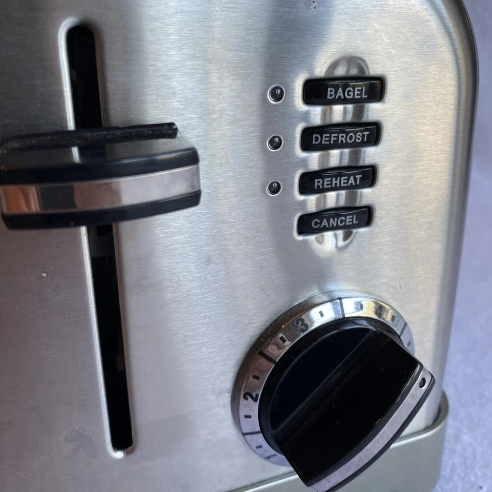 Tostadora Cuisinart Classic 4 rebanadas CPT-180DL negra/acero inoxidable usada en excelente estado Foto 3 de 4