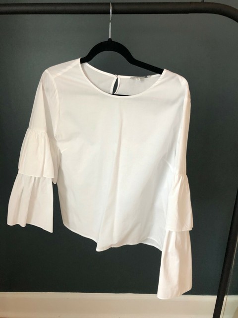 tiered ruffle sleeve top