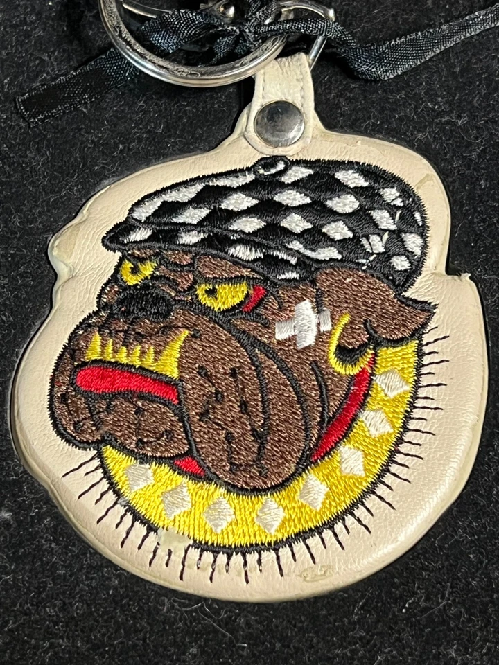 Llavero Bulldog de Cuero Ed Hardy Christian Audigier Vintage en Caja de Terciopelo Negro Foto 2 de 4