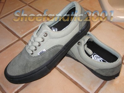 olive green authentic vans