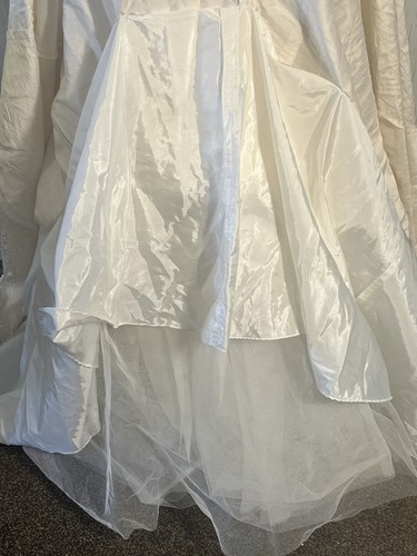 Vintage 100% Silk A-Line High Neck Lace Pearl Sequin Wedding Dress Matching Veil - Picture 21 of 24